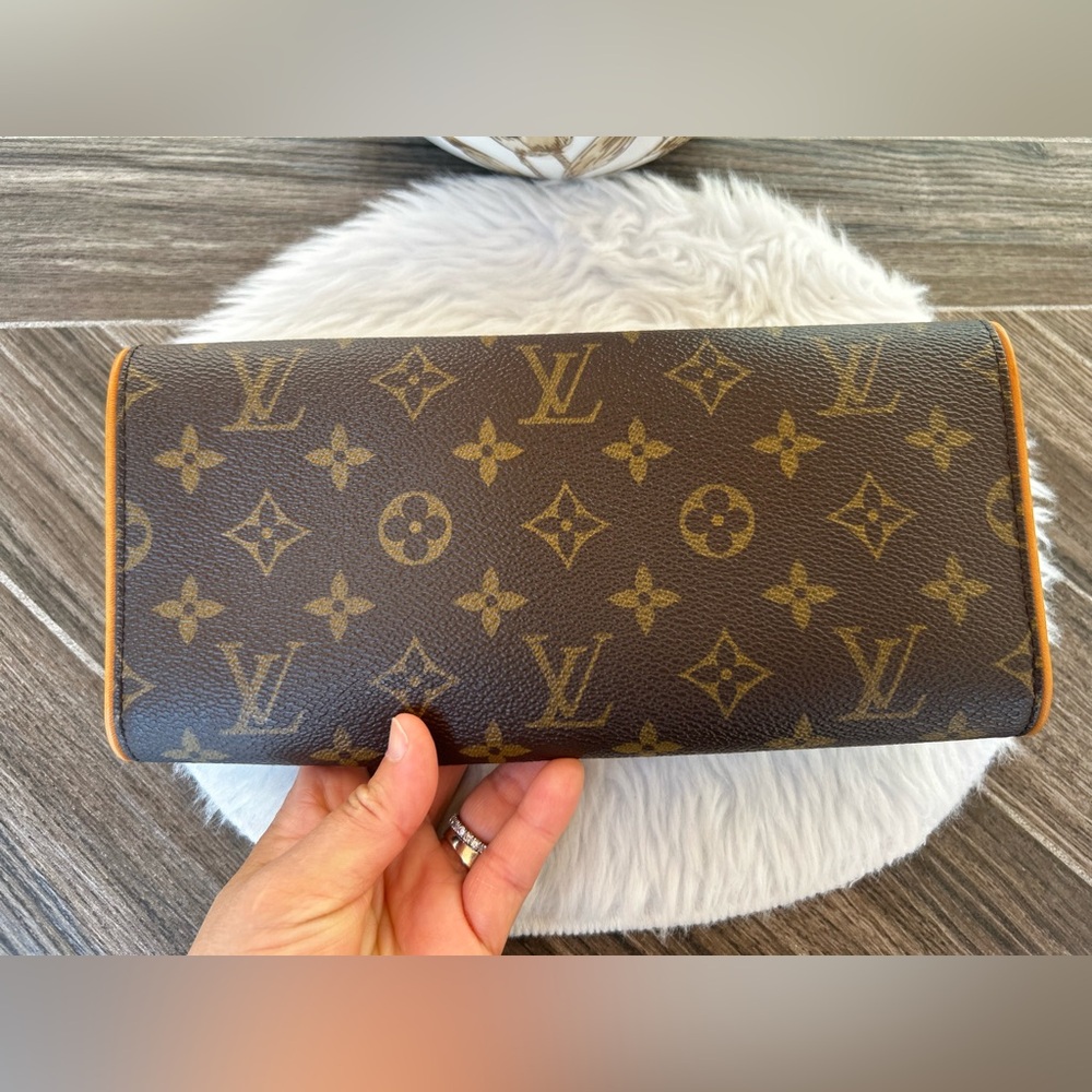 Twin Pochette GM in Monogram #3 - Picture 5 of 16